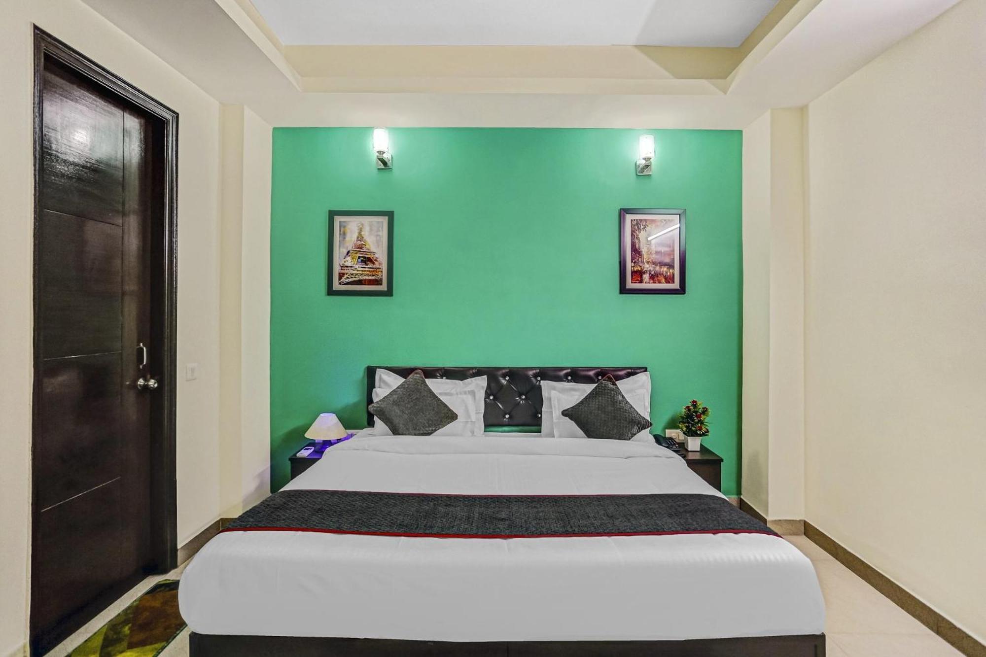 Townhouse Rumaisa Indirapuram المظهر الخارجي الصورة