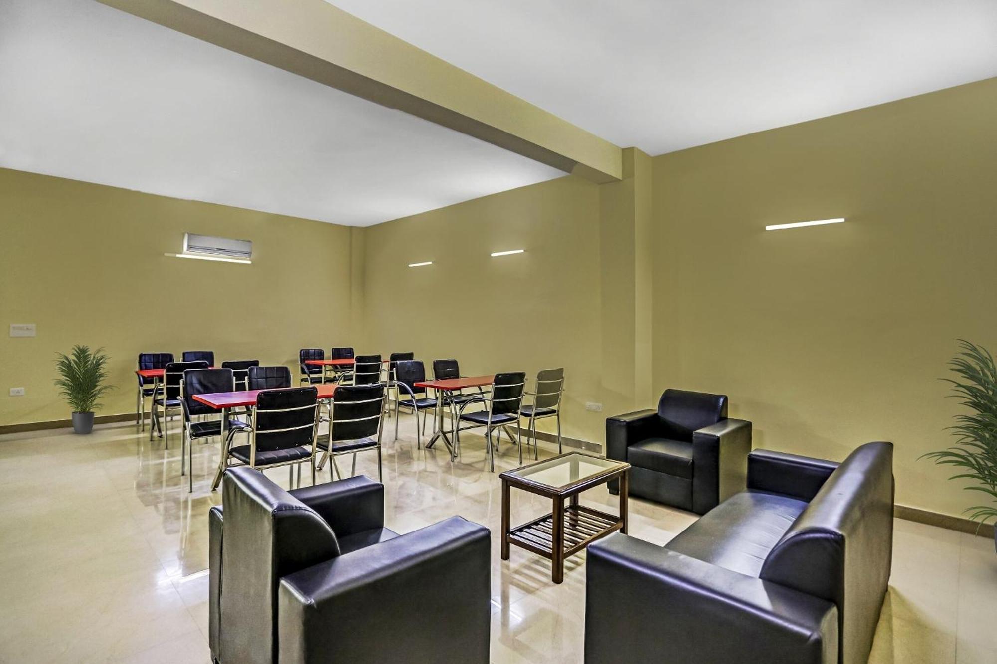 Townhouse Rumaisa Indirapuram المظهر الخارجي الصورة