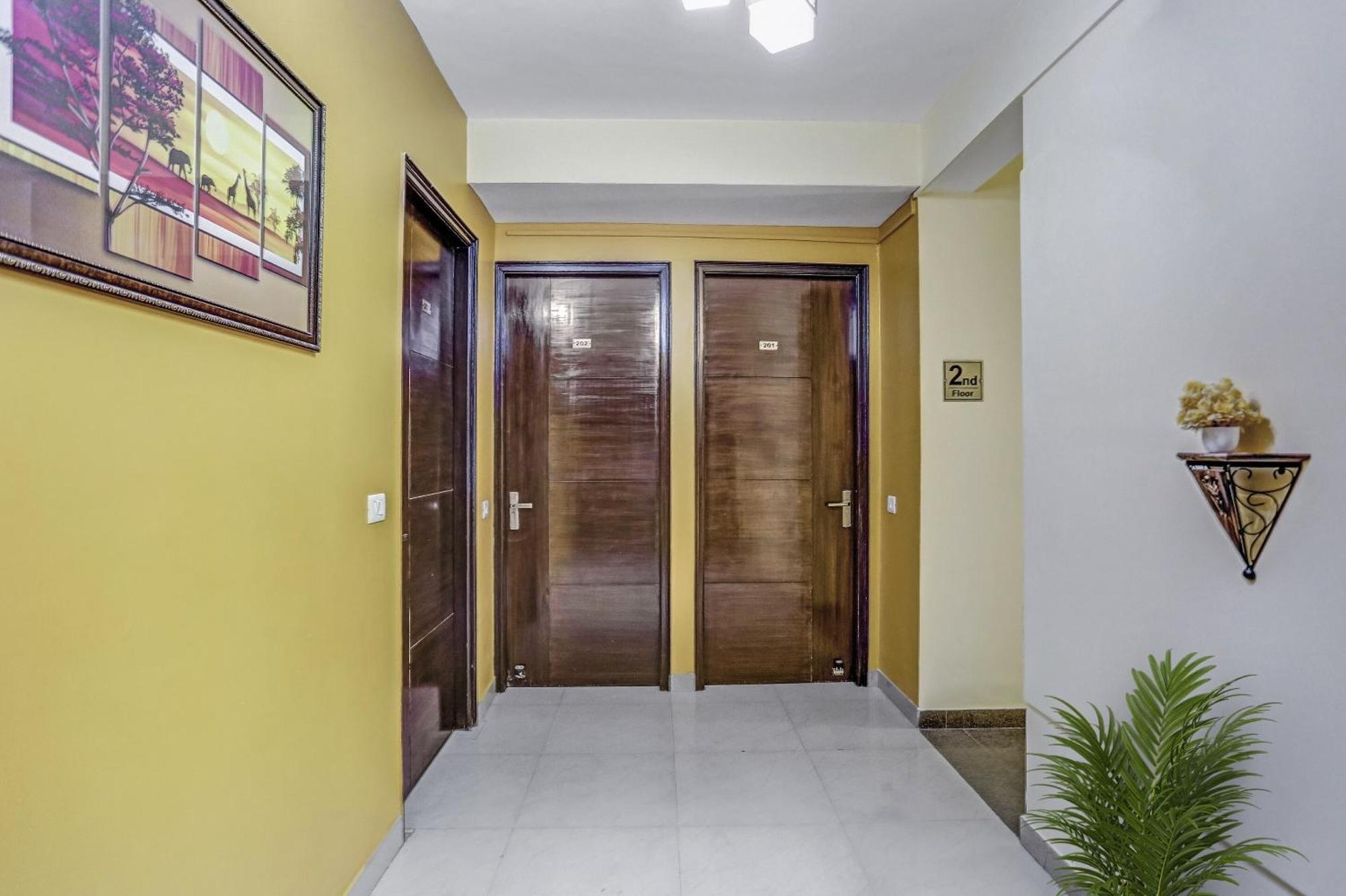 Townhouse Rumaisa Indirapuram المظهر الخارجي الصورة