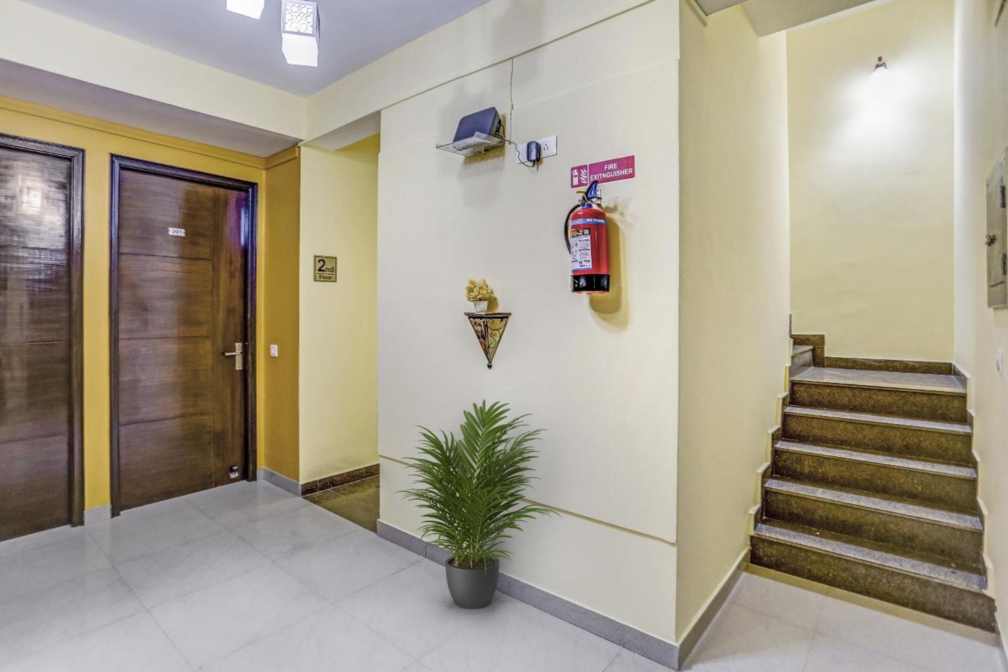 Townhouse Rumaisa Indirapuram المظهر الخارجي الصورة